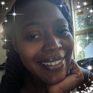 Meet your Posher, Lolisa